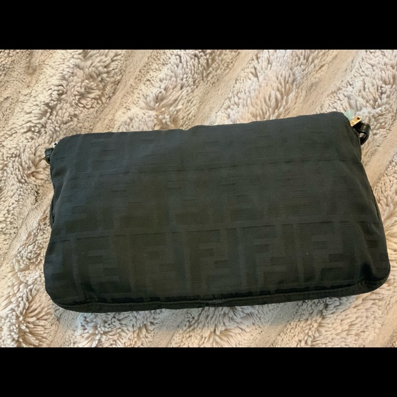 Fendi Zucca Baguette black nylon w/ silver - Picture 2 of 7